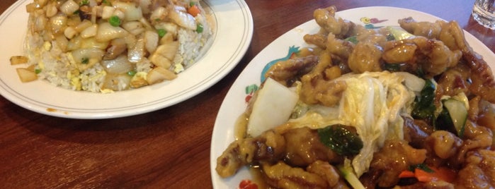 一品香 Chinese Delicacy is one of สถานที่ที่ Jade ถูกใจ.