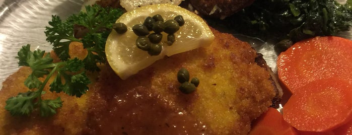 Otto & Anita's Schnitzel's Haus is one of Ritikaさんの保存済みスポット.