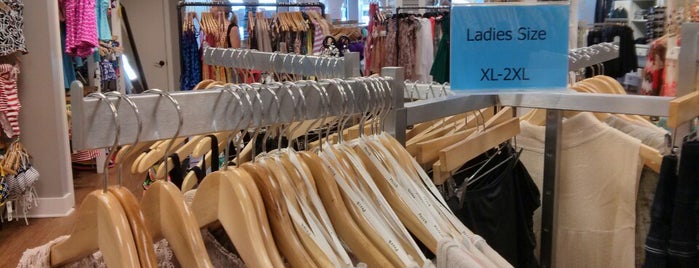 Blu Veranda is one of Shopping.
