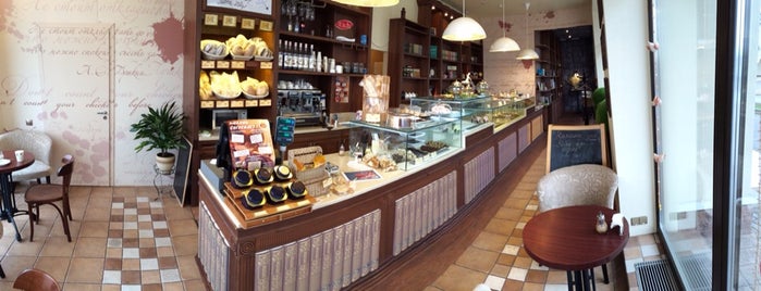 Pavlovo Bakery is one of Orte, die Lizzaveta gefallen.