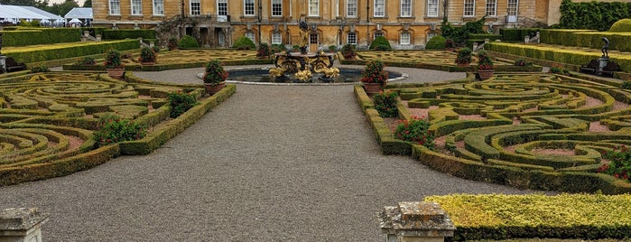 Blenheim Palace is one of clive : понравившиеся места.