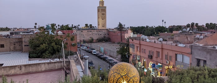 Marruecos is one of สถานที่ที่ clive ถูกใจ.