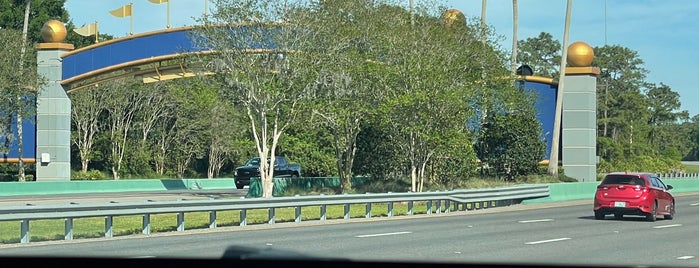 Walt Disney World Sign is one of TTC.