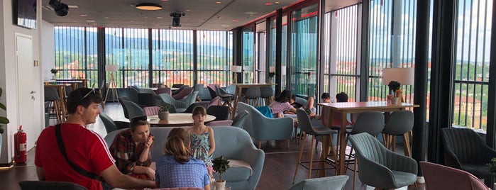 Zagreb 360° Cafe is one of Alexa'nın Kaydettiği Mekanlar.