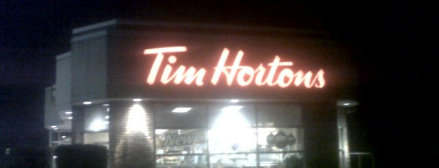 Tim Hortons is one of Amandaさんのお気に入りスポット.