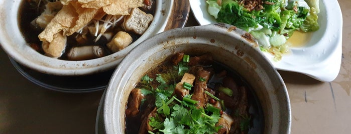 Restaurant Chak Ong Bak Kut Teh is one of Been there, Loved it! xD.