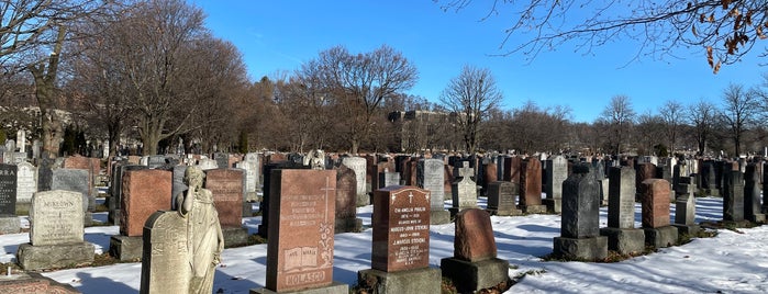 Cimetière Notre-Dame-des-Neiges is one of Montreal - All.