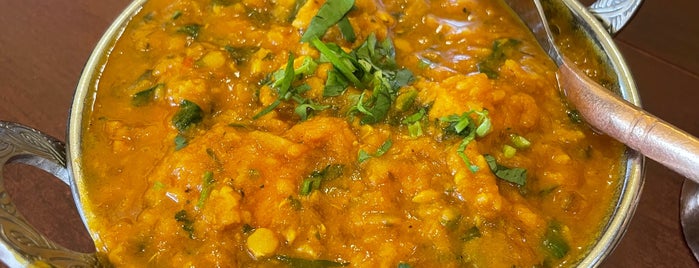 Maison Indian Curry is one of Mtl affordable restaurants.