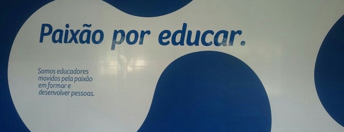 Kroton Educacional SA is one of Locais curtidos por Heloisa.