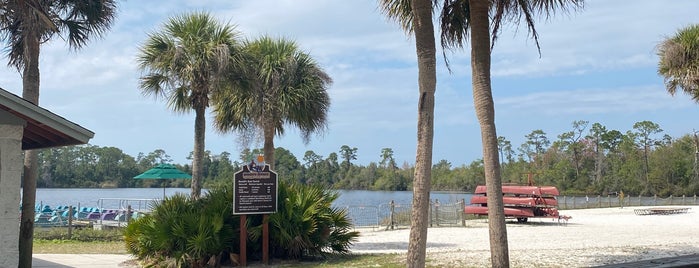 Mickey's Retreat is one of Playgrounds.