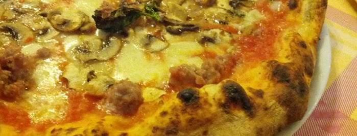 Pizzeria Il Portico is one of pleasure.
