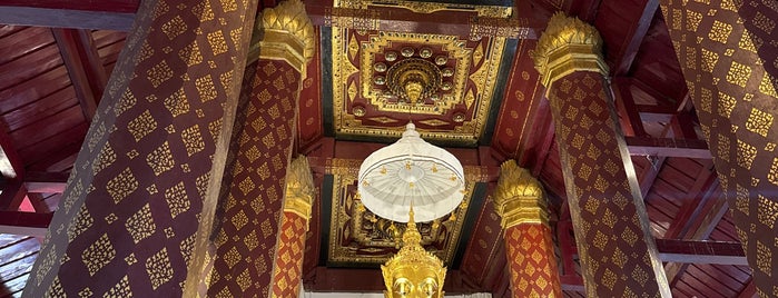 Wat Nah Phramen is one of Ayutthaya.