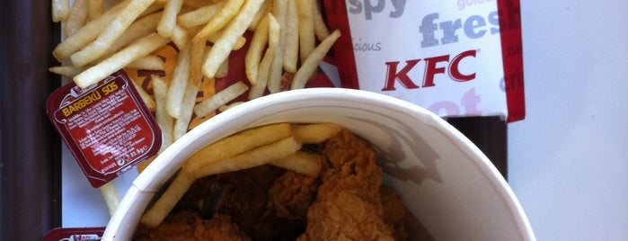 KFC is one of Orte, die ***** gefallen.