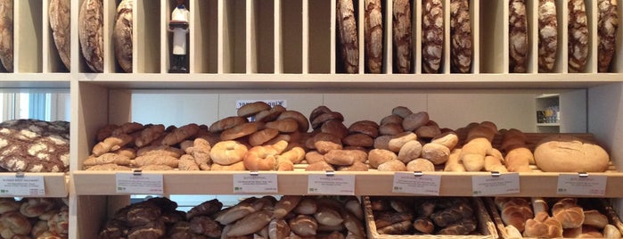 Wiener Brot Holzofenbäckerei is one of สถานที่ที่ Christoph ถูกใจ.
