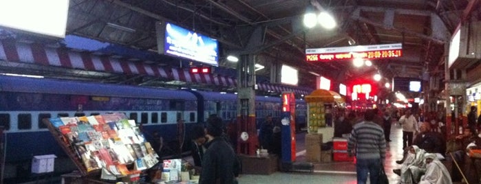 Haridwar Railway Station is one of Tempat yang Disukai Lalo.