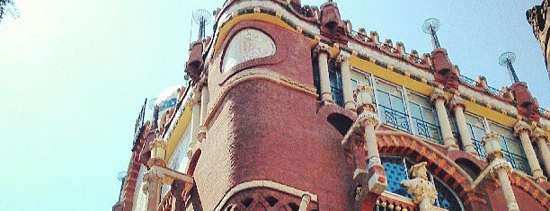 Palacio de la Música Catalana is one of Barcelona / Essentials.