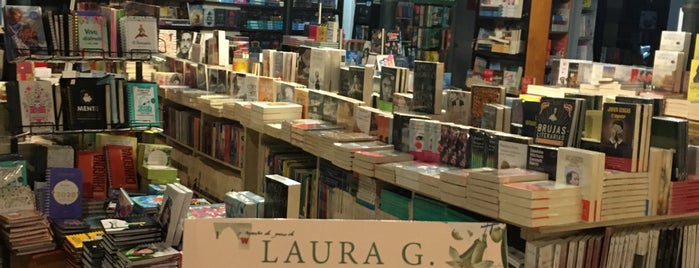 Libreria Arawi is one of Valle de Bravo.