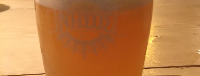 Nissos Beer is one of Τηνος.