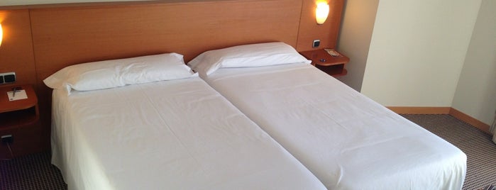 Tryp Leon Hotel is one of Quinchoさんのお気に入りスポット.