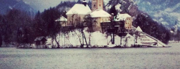 Blejsko Jezero / Lake Bled is one of To Do Elsewhere.