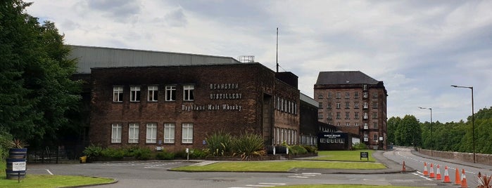 Deanston Distillery is one of สถานที่ที่ Helen ถูกใจ.