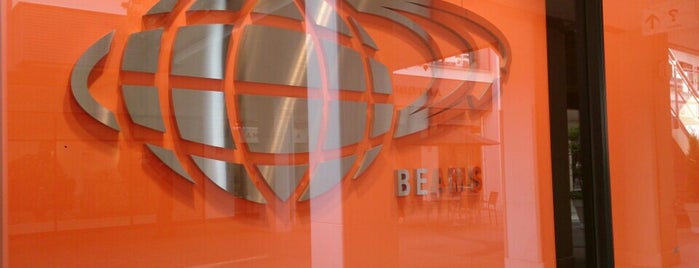 BEAMS Outlet is one of papecco1126'un Beğendiği Mekanlar.