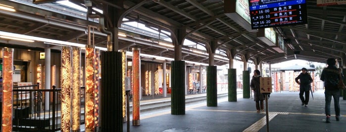 Randen Arashiyama Station (A13) is one of Tempat yang Disukai papecco1126.