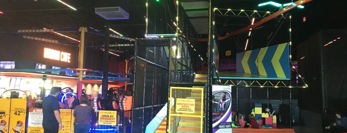 Urban Air Trampoline and Adventure Park is one of Locais curtidos por Rick.