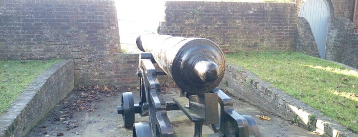 Fort Amherst is one of Johannes'in Beğendiği Mekanlar.