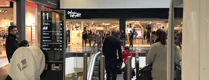 Galeries Lafayette is one of Paris.