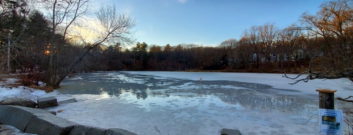 Menotomy Rocks Park is one of DayTripper Dispatches.