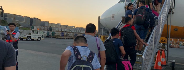 Cebu Pacific Air Boarding Gate is one of Posti che sono piaciuti a Christian.