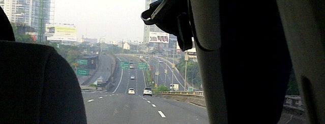 Gerbang Tol Angke 2 is one of High Way / Road in Jakarta.