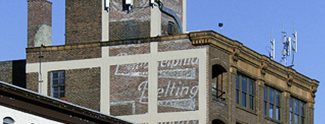Philadelphia Belting Company Ghost Sign is one of Lawrence'nin Beğendiği Mekanlar.