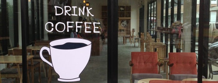 CUP C (Coffee House) is one of สถานที่ที่ Vithida ถูกใจ.
