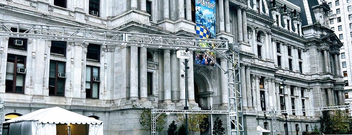 Rothman Institute Ice Rink at Dilworth Park is one of ФИЛАДЕЛЬФИЯ.