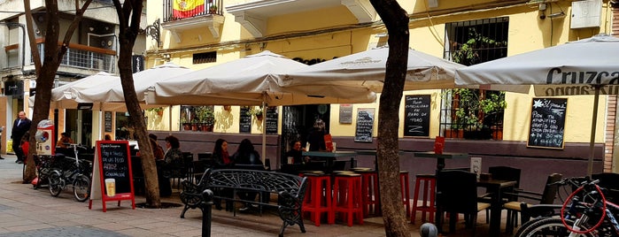Taberna El Poema is one of Restaurantes.