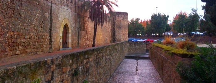 Puerta de Sevilla is one of Que visitar en Cordoba.