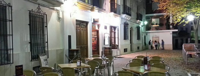 Restaurante-Asador La Muralla is one of Restaurantes.