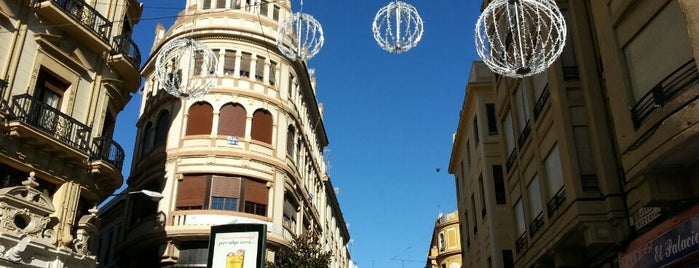 Calle Cruz Conde is one of Que visitar en Cordoba.