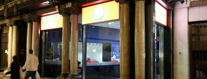 Burger King is one of สถานที่ที่ Antonio ถูกใจ.