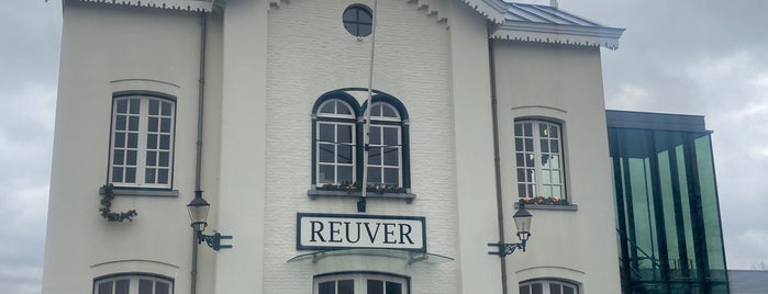 Station Reuver is one of Travel.