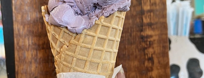 Mystic Sweets & Ice Cream Shop is one of Dessert.