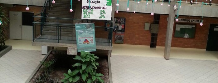 CCS - Centro de Ciências da Saúde is one of Lugares favoritos de Isabella.