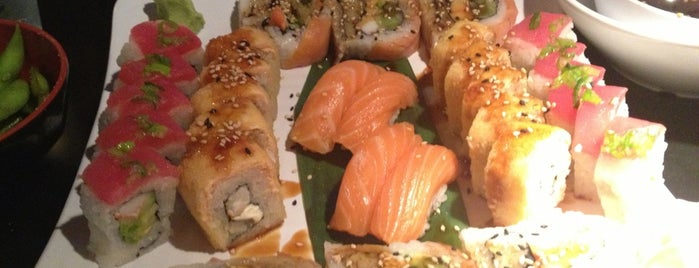 The Sushi Place - UTEP is one of Locais curtidos por Guadalupe.