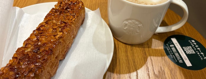 Starbucks is one of 江東区のスタバ.