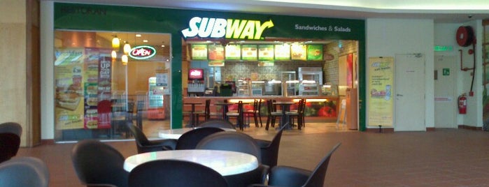 SUBWAY is one of Lugares favoritos de Jeremy.