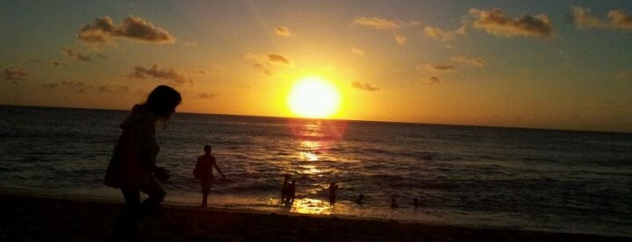 Sunset Beach Park is one of Hawaii.