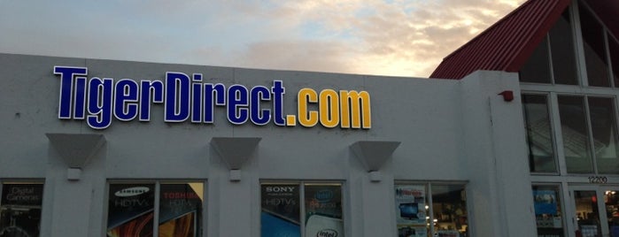 TigerDirect.com is one of Tempat yang Disukai Avery.