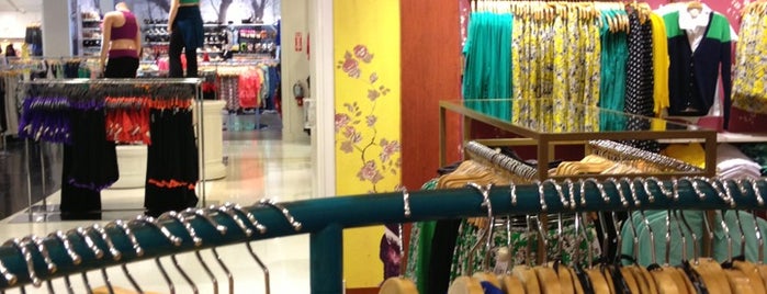 Forever 21 is one of Lugares favoritos de Jaqueline.